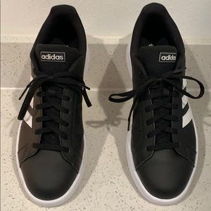 NWT Adidas grand court sneakers black